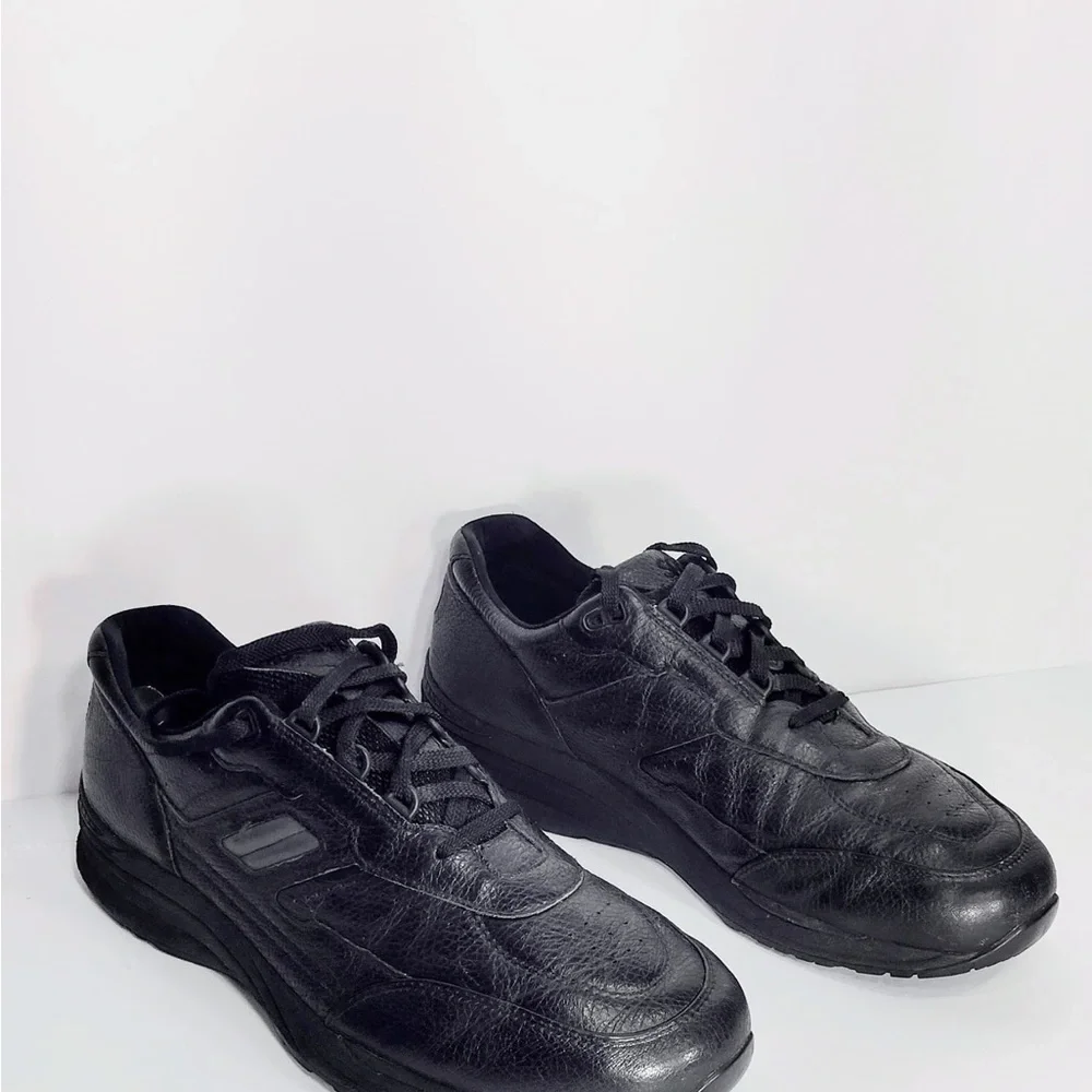 SAS. Men's Black Leather Shoes size 14 pre owned good condition